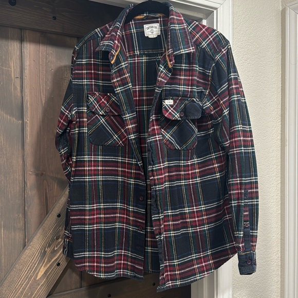 Captain Fin- Red Plaid Flannel- M - Picture 1 of 4